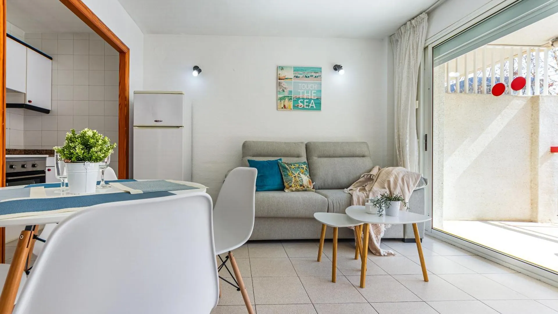Apartamentos Varadero Arysal Salou Spain